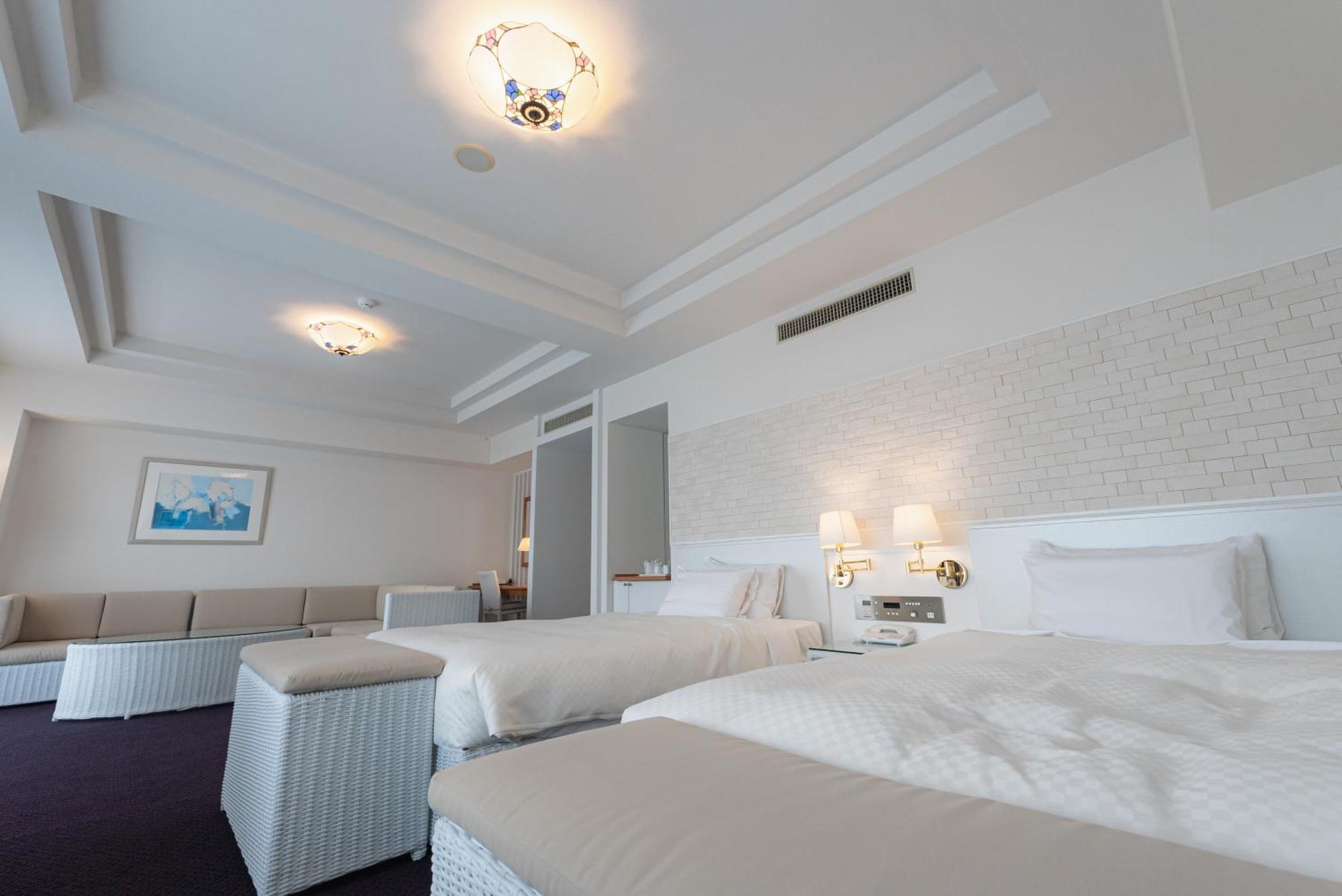 Hotel Atollemerald Miyakojima Екстериор снимка